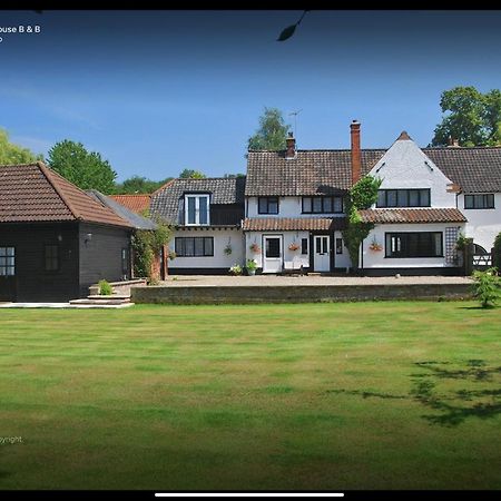 The Bridge Guest House Coltishall Экстерьер фото
